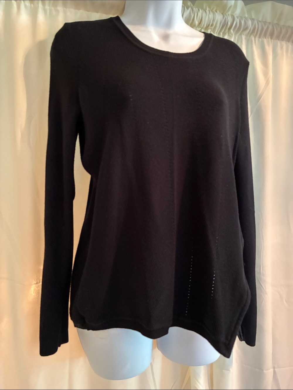 Vince Sweater- unique piece!